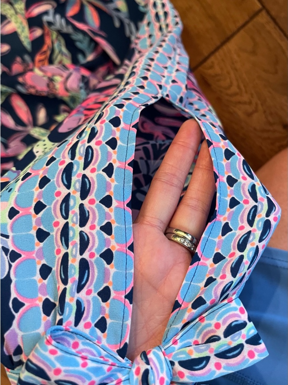 Lilly Pulitzer Pamala Lileeze Top in Oyster Bay - Picture 4 of 5